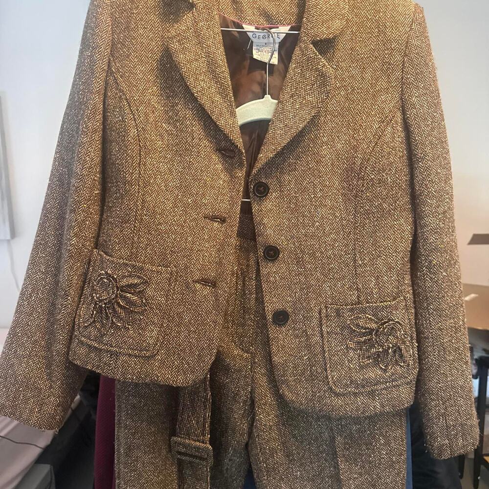 George brown tweed suit with blazer/pants/skirt/belt